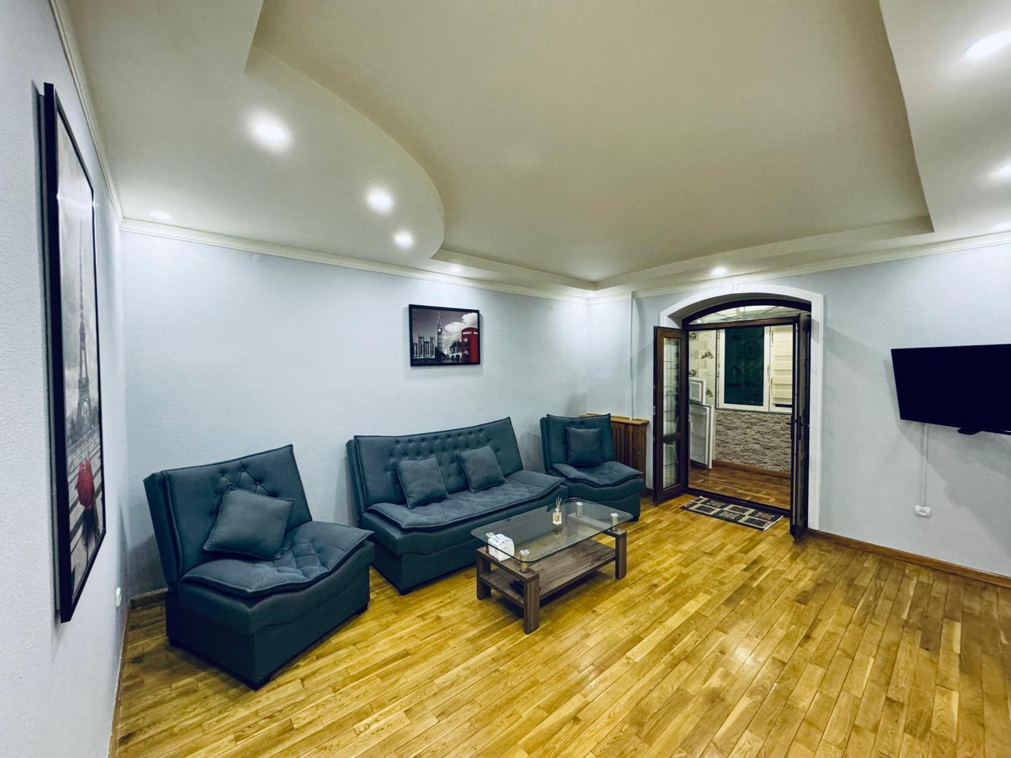 טשקנט Classic Family Apart In The Center With 4 Rooms מראה חיצוני תמונה